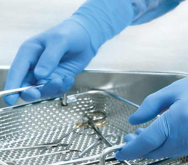 Hartmann Peha-soft nitrile guard Nitril Untersuchungshandschuhe (Anwendungsbeispiel)