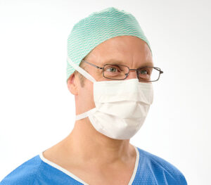 Lohmann & Rauscher Sentinex Sensitive OP-Masken zum Binden – weiß, Anti-Fog (Anwendungsbeispiel)