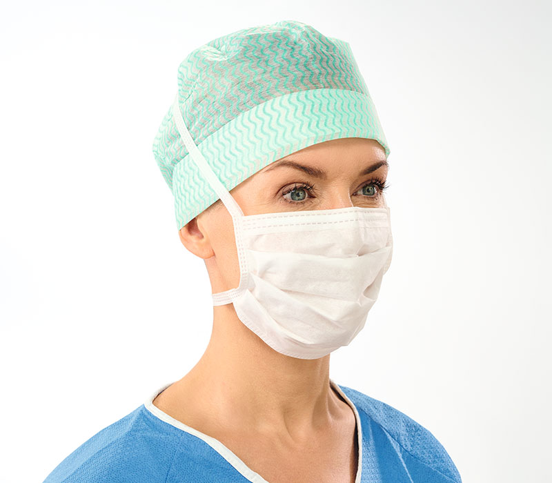 Lohmann & Rauscher Sentinex Sensitive OP-Masken zum Binden – weiß (Anwendungsbeispiel) Lohmann & Rauscher Sentinex Sensitive OP-Masken zum Binden – weiß (Anwendungsbeispiel)