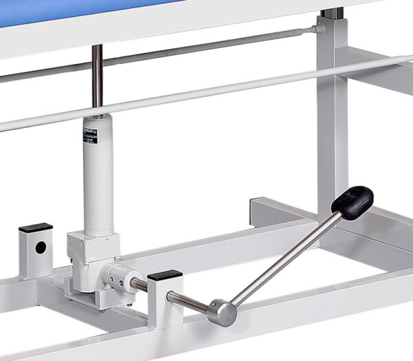AGA Schwerlastliege XXL, 2-teilig, hydraulische Höhenverstellung – Detailansicht Hydraulikhebel
