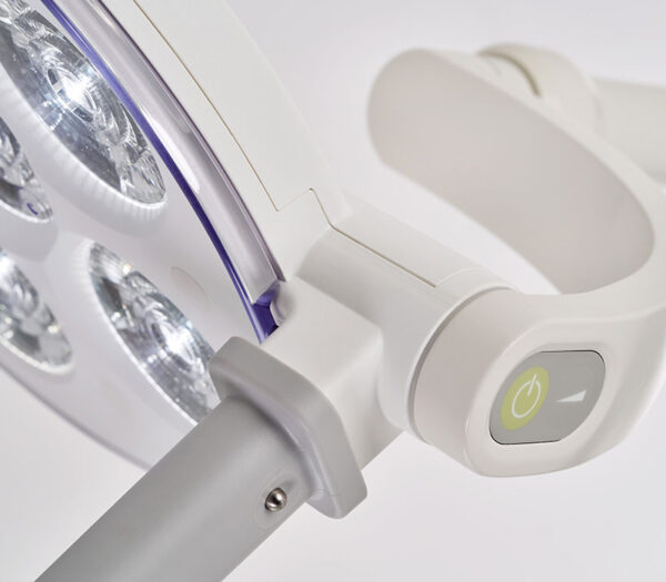 Derungs TRIANGO 60-3 LED OP-Leuchte – Detailansicht 3
