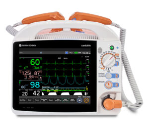 Nihon Kohden Cardiolife TEC-1021 Defibrillator (Anwendungsbeispiel mit Paddles)