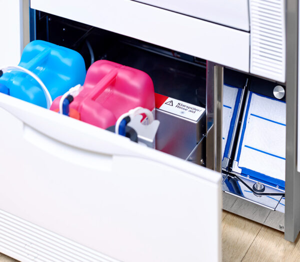 Melag MELAtherm 10 Evolution RDG mit MKG-Set – Schublade für Prozessmedien (Anwendungsbeispiel)