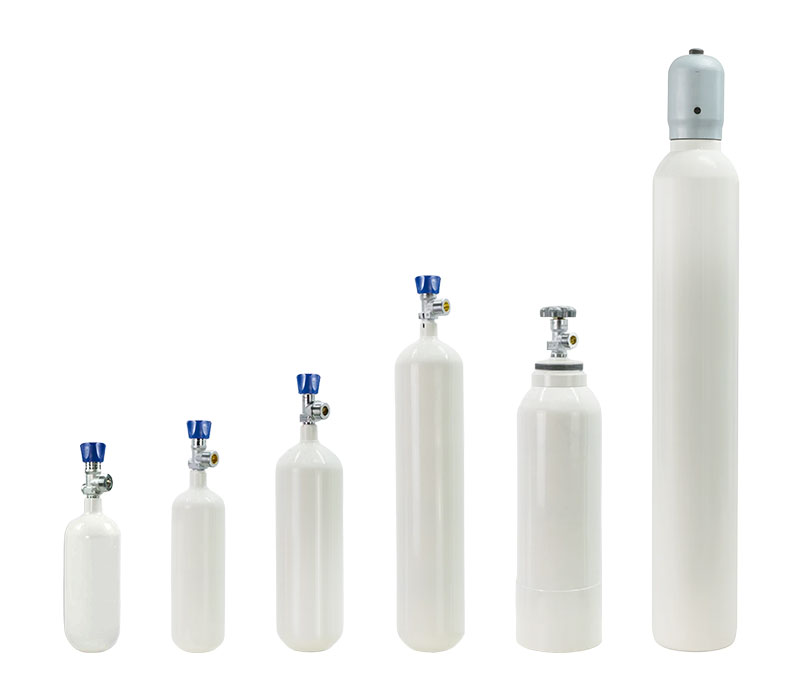 Sauerstoffflasche aus Stahl, befüllt Sauerstoffflasche aus Stahl, befüllt