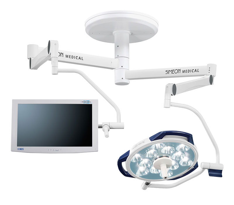 SIMEON Sim.LED 450 OP-Leuchte + Sim.SCREEN Halterung – Ausführung: SingleColor (SC) mit Standard Tragarmsystem + Halterung (Abb. zeigt Ausführung mit Handgriff, Lieferung ohne Monitor) SIMEON Sim.LED 450 OP-Leuchte + Sim.SCREEN Halterung – Ausführung: SingleColor (SC) mit Standard Tragarmsystem + Halterung (Abb. zeigt Ausführung mit Handgriff, Lieferung ohne Monitor)
