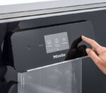 Miele PWD 8682 ExpertLine RDG – Detailansicht Bedienfeld, Ausführung Edelstahl mit Glastür (Anwendungsbeispiel)