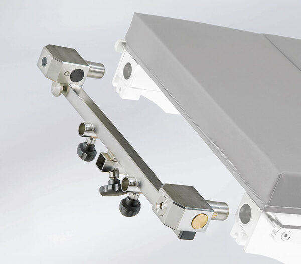 Schmitz Universaladapter für DIAMOND / mobilis OP-Tische (Anwendungsbeispiel)